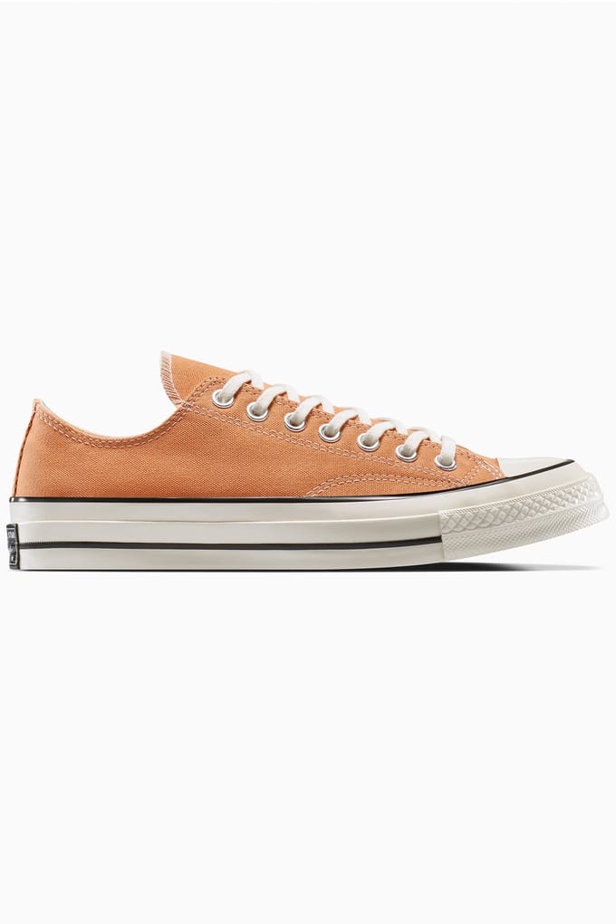 Converse Unisex Chuck 70 Clay Court/egret/black Maat: 37.5 | Sneakers Outlet | Unisex | Oranje