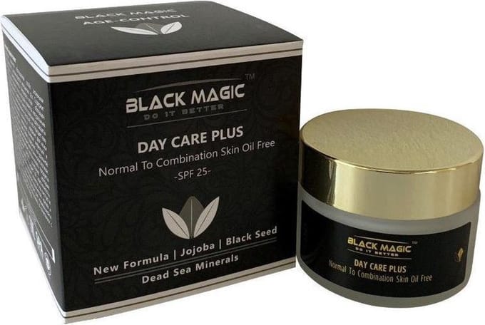 Luxe en olievrije dagcreme met Dode Zee zout mineralen Black Magic 50 ml