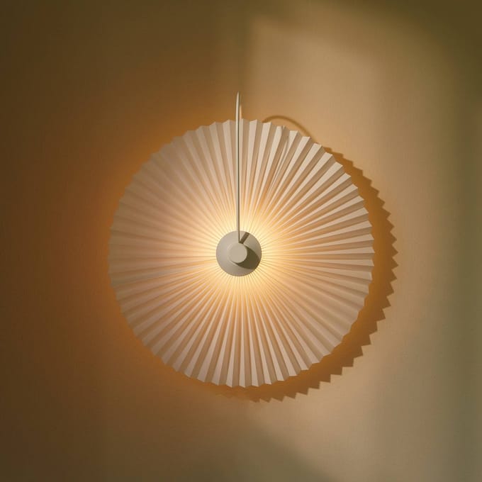 Nordlux Nadia wandlamp, geplooide kap, wit