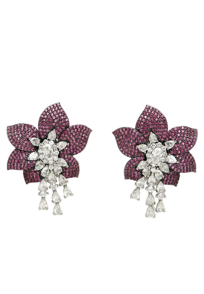 AVANT-GARDE PARIS Oorbellen - Bloemvormige Drop Studs - Paars - Rhodium Plating - Met Kristallen - Post En Back Sluiting