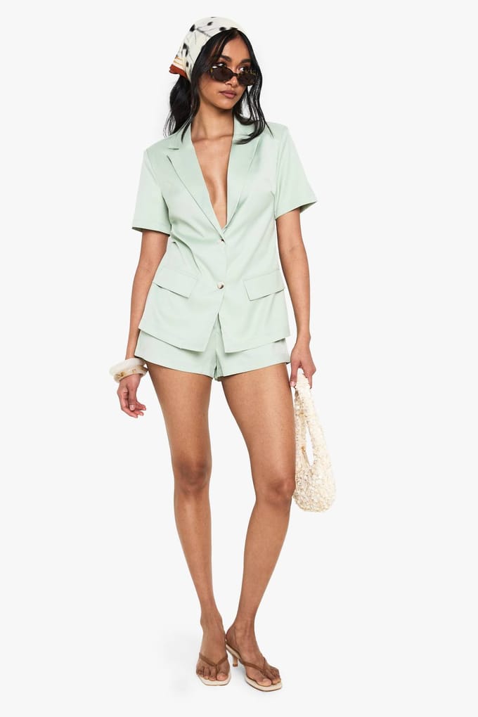 boohoo Dames Op maat gemaakte gestructureerde playsuit met korte mouwen | Sage | Maat: 8