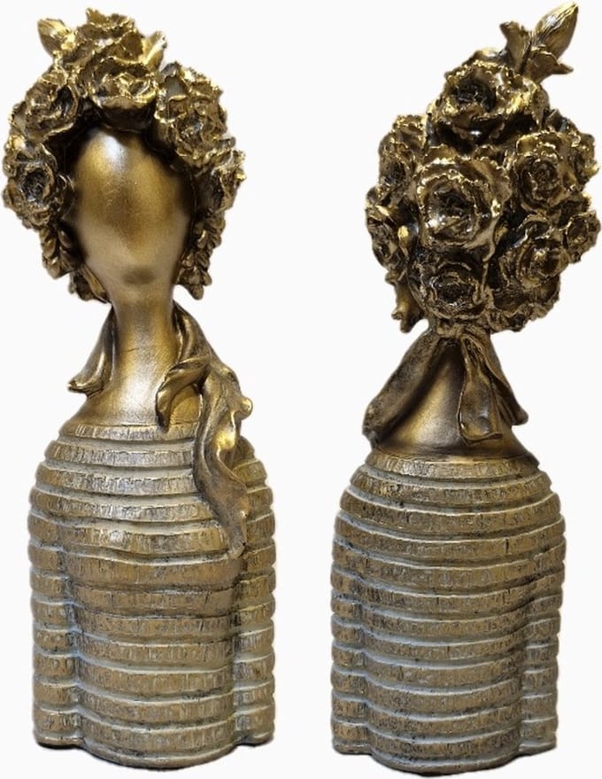 Figurine Woman Rose