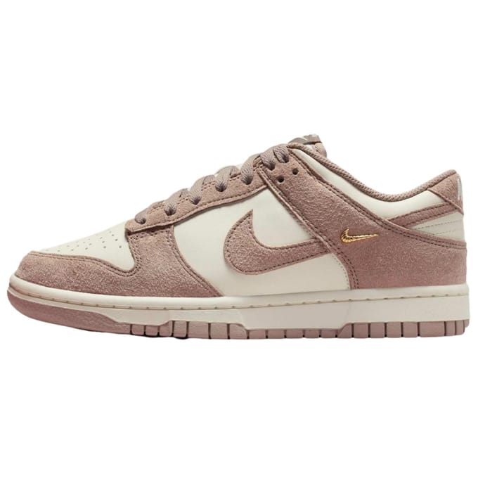 Nike Dunk Low Malt Mini Swoosh Dames Sneakers Bruin Zeil Metallic-Goud IB4417-105 41