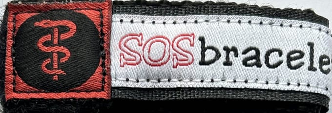 SOSbracelet witgoud LARGE (vanaf 12 jaar en ouder) SOS bracelet senioren