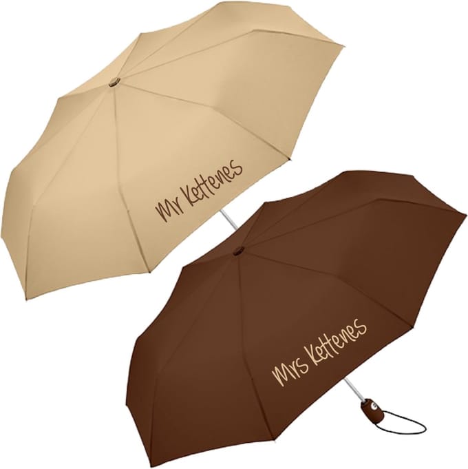 Setje paraplu's voor koppels Mr en Mrs met achternaam-Bruin-Beige