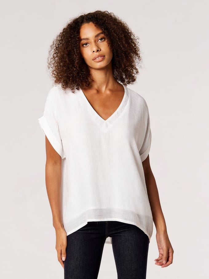 T-shirt met knopen aan de achterkant en slub-structuur