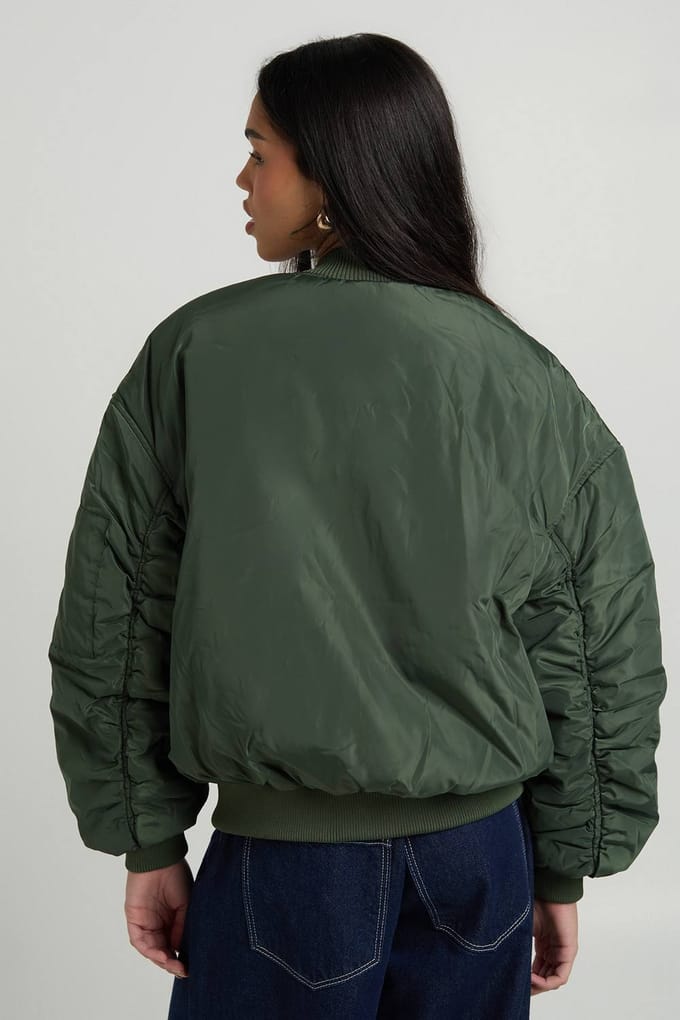 boohoo Dames Oversized Bomberjack | Kaki | Maat: 42