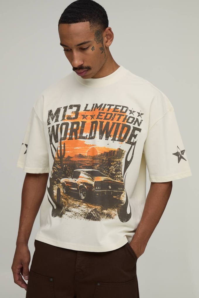 Ecru Oversized Boxy Moto Western Print T-shirt Met Ruwe Zoom | Size Medium