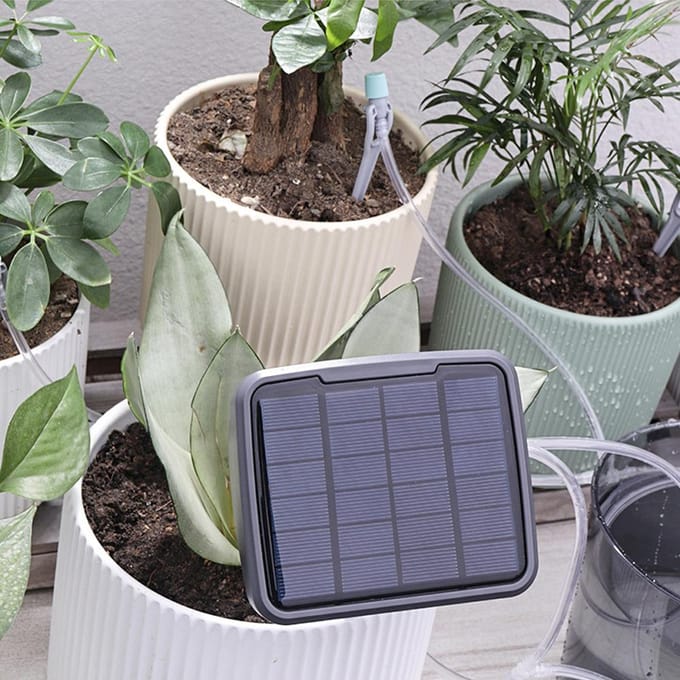 Système d'irrigation solaire Kits d'irrigation goutte à goutte automatiques avec 15 goutteurs Dispositif d'arrosage pour Type B gray