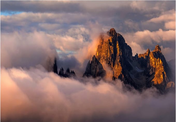 Fotobehang - Arcana of Clouds.