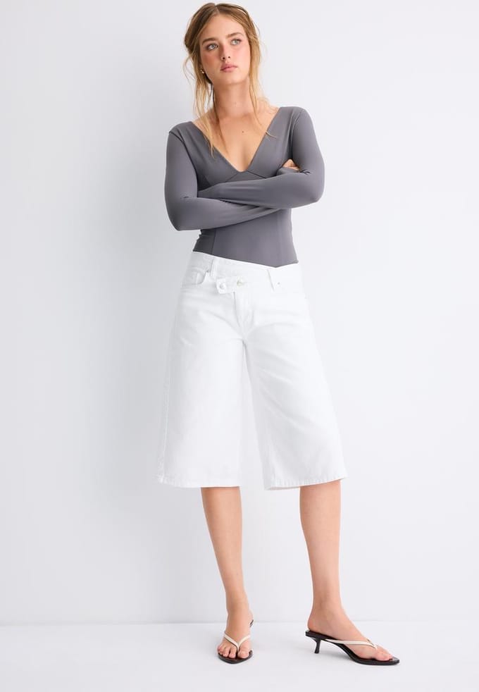 Stradivarius Body met V-hals en snit onder de borst  Donkergrijs S