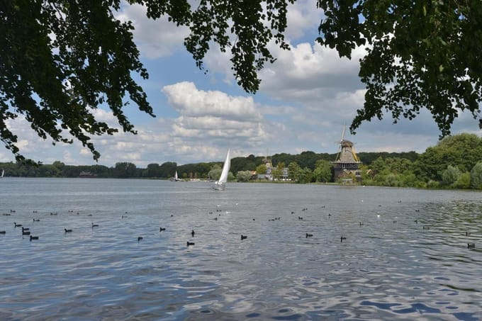 Fotobehang Kralingse Plas Rotterdam 250 x 260 cm - € 175,--