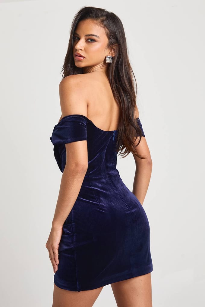 boohoo Dames Fluwelen ruche jurk | Navy | Maat: 14