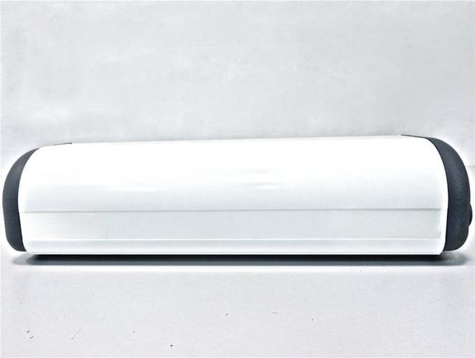 Rolhouder voor de papierrol geschikt voor de babyverschoontafel of commode