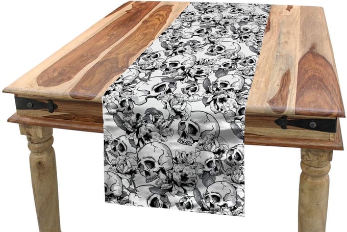 Abakuhaus tafelloper – doodshoofd-schets – 40x180 cm – zwart-wit