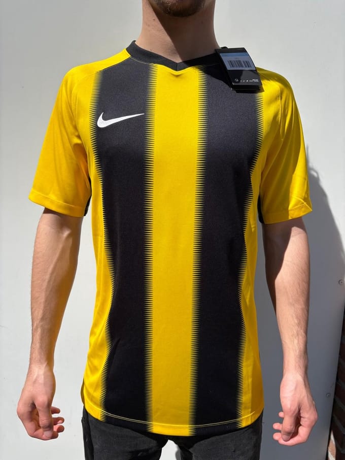 Nike T-shirt Mannen - NAC - maat M