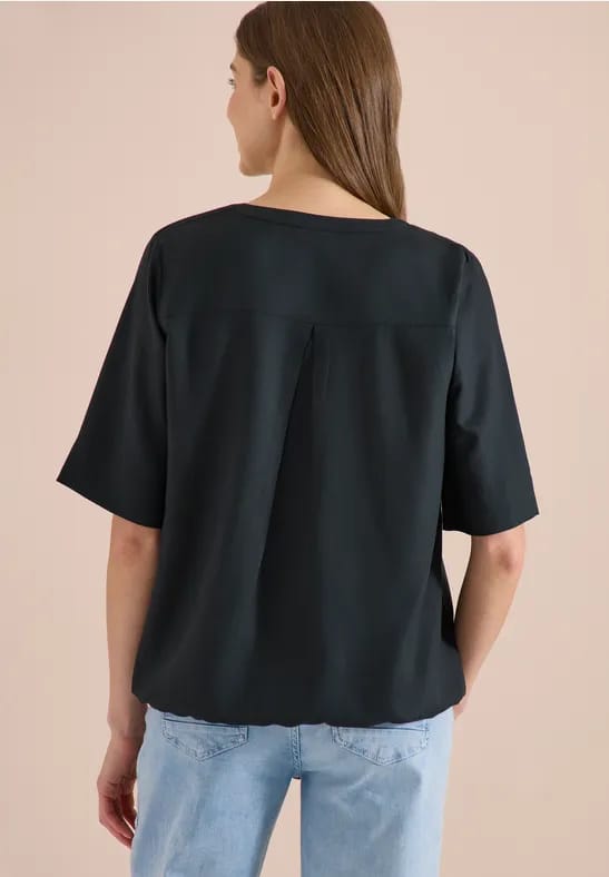 Blouse met korte mouwen en gespleten hals