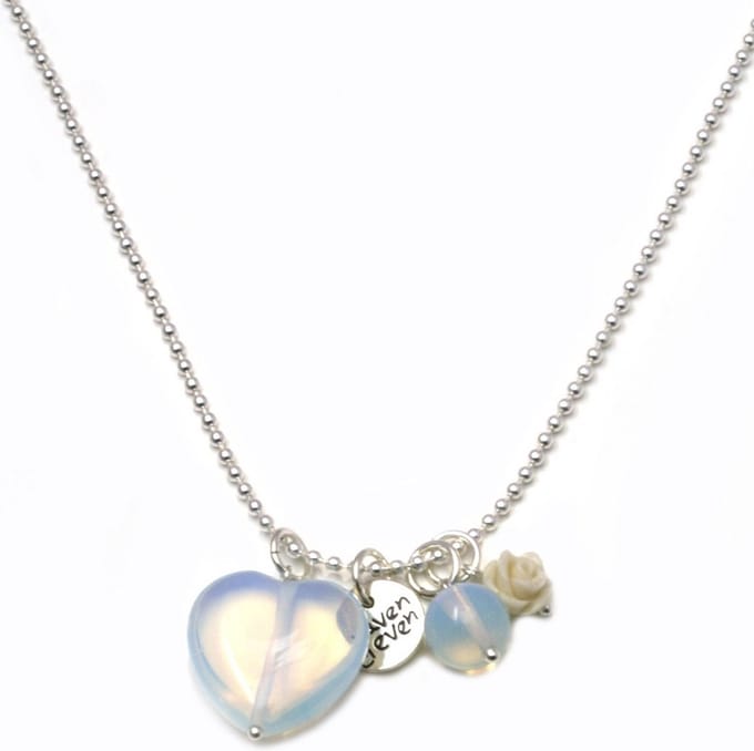 Heaven Eleven ketting rvs ballchain met een hart van opaliet