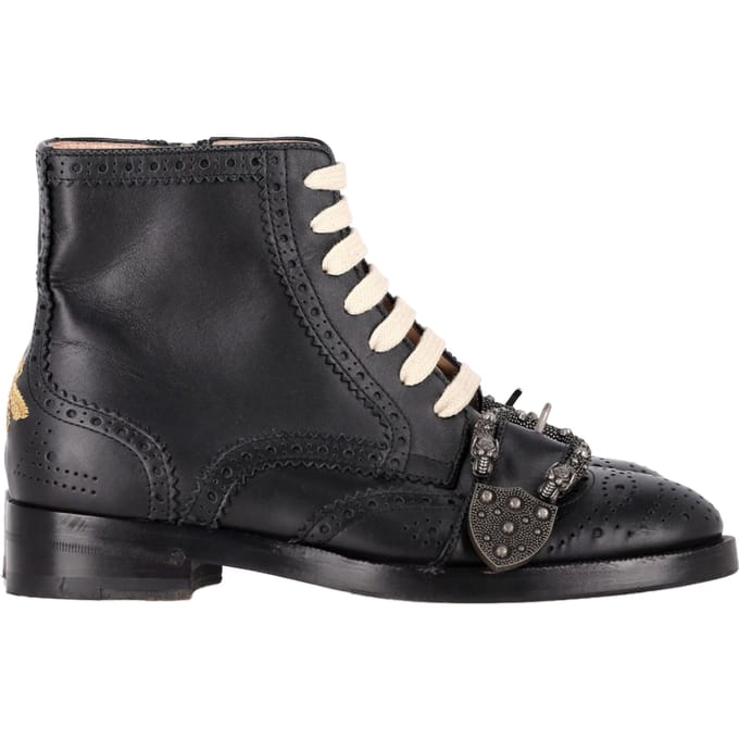 Gucci Queercore Brogue Wingtip Boots in Zwart Leer