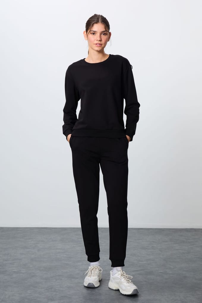 Overmaatset van katoen-polyester sweatshirt en broek