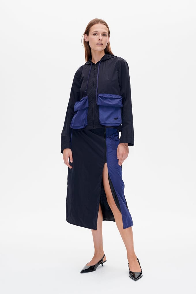 Baum und Pferdgarten Bola Jacket Black Blue Nylon Größe: 38 | Trench Coats Outlet | Damen | Schwarz