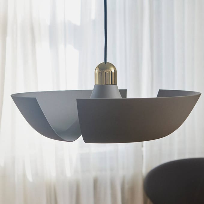 AYTM hanglamp Cycnus, taupe, Ø 45 cm, aluminium, E27