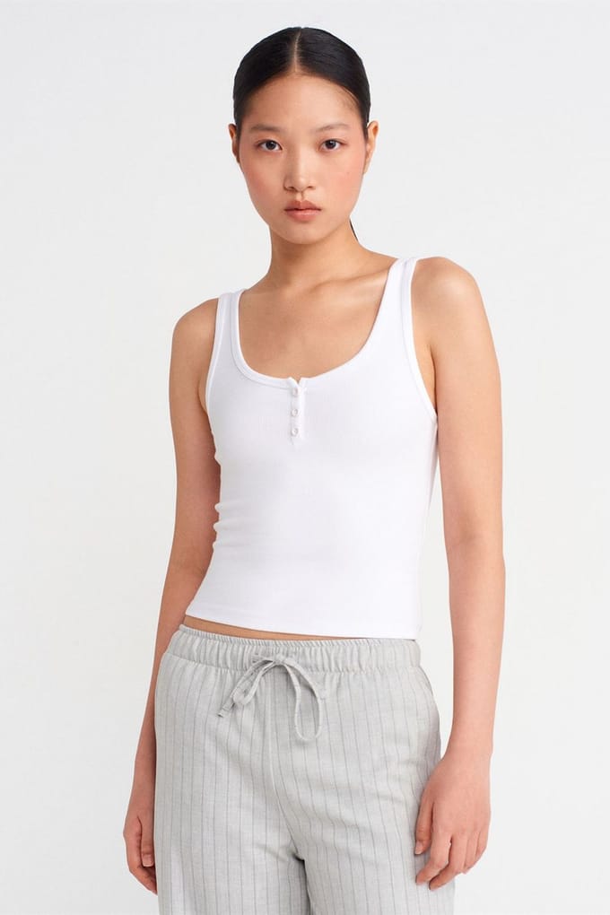 Slim Fit Crop Cami Blouse