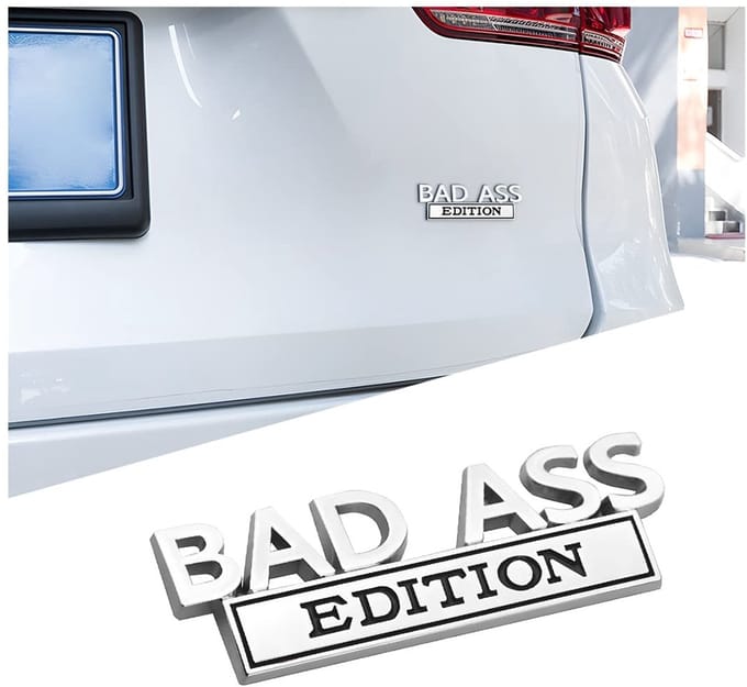 Cosensi - Dailygoods - Auto Embleem Bad Ass Edition voor Buitendecoratie
