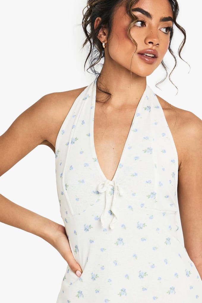 boohoo Dames Ditsy Bloemenkant Halter Mini Jurk | White | Maat: 18