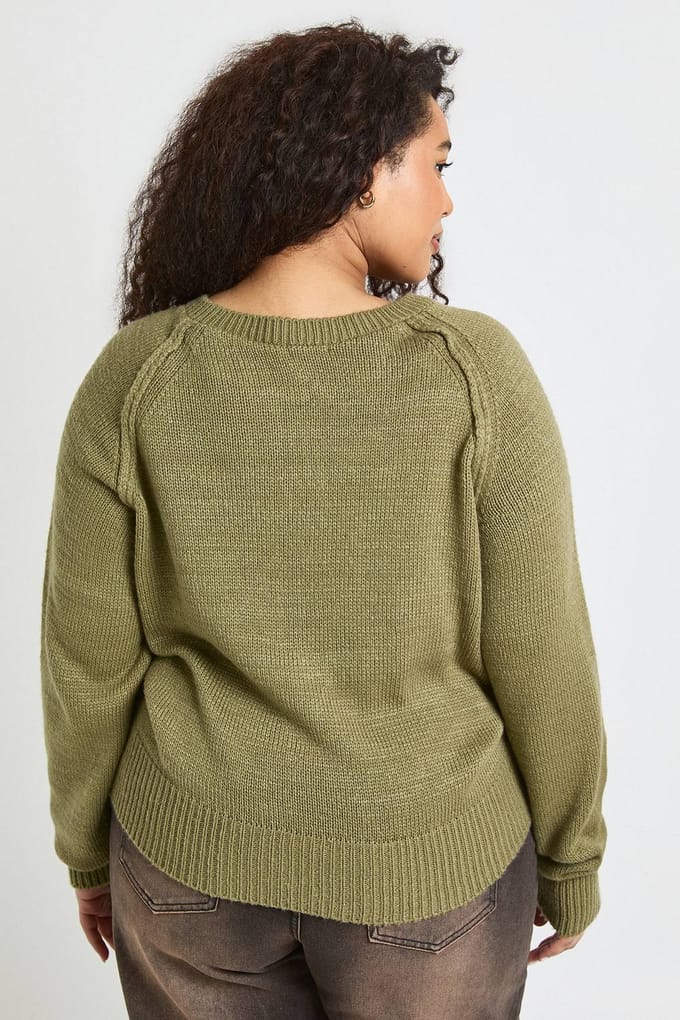 boohoo Dames Plus Zichtbare Naad Henley Gebreide Trui | Olive | Maat: 28