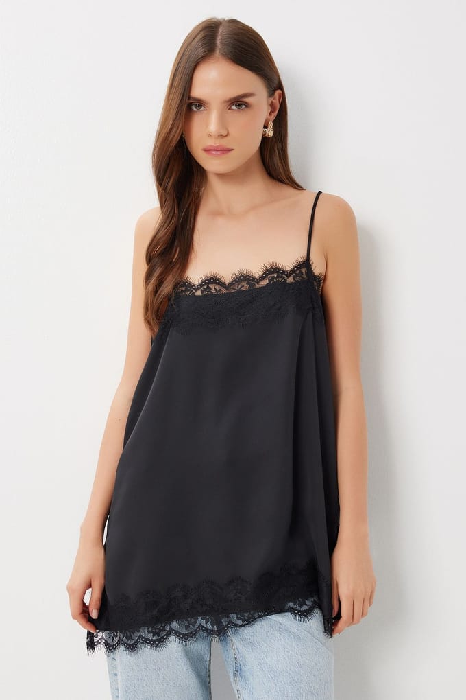 Kantgedetailleerde Satijnen Blouse