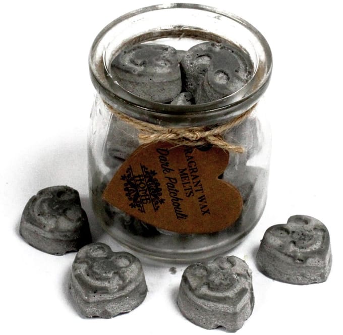 Waxmelts - smeltkaarsje - patchouli - patchouly - hartvormig - circa 16 stuks