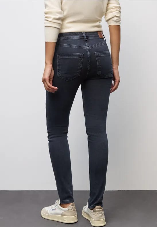 Slim Fit jeans