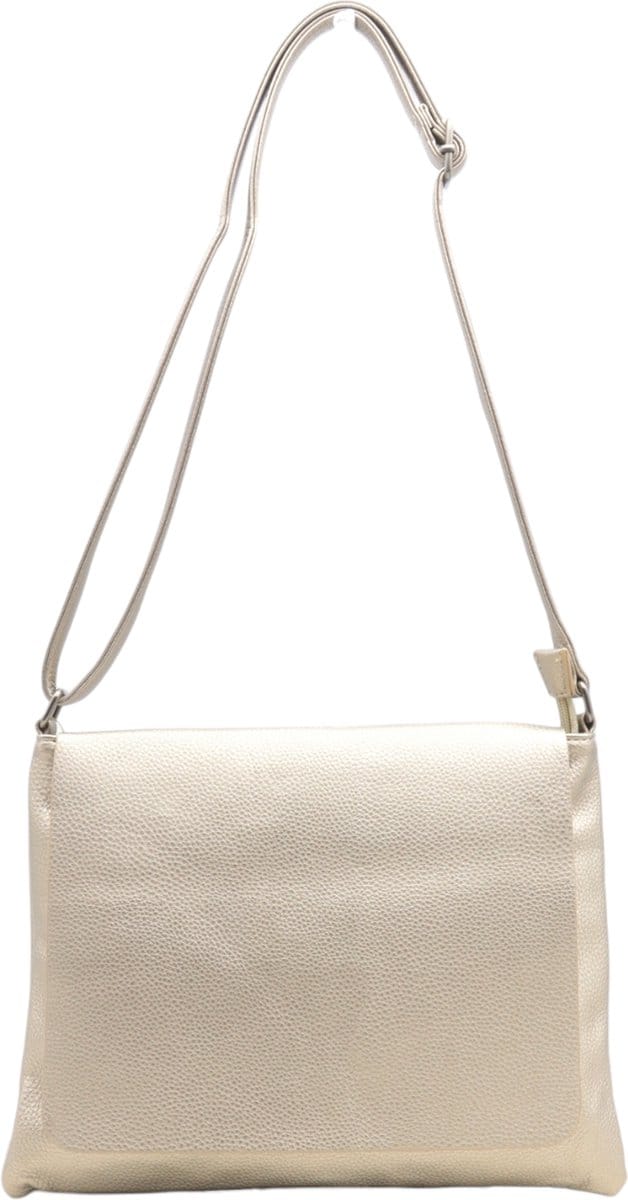 Flora&CO - ELSA - zacht generfd imitatieleer - crossbody dames tas met flap - lange instelbare draagriem - 3 vakken met ritssluiting - taupe metallic/goud