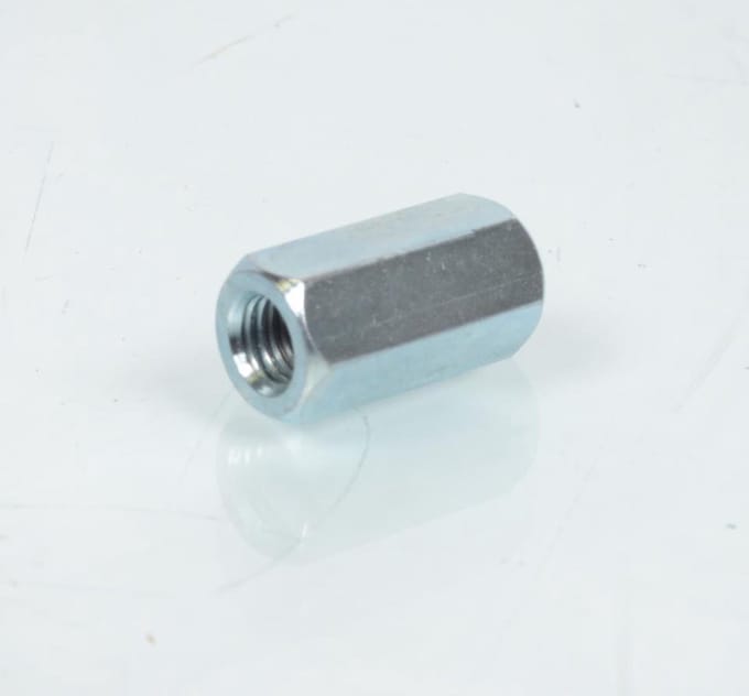 Boutjes en moeren RSM voor Bromfiets MBK 50 51 Lange cilinderkopmoer M7 P100 Nieuw