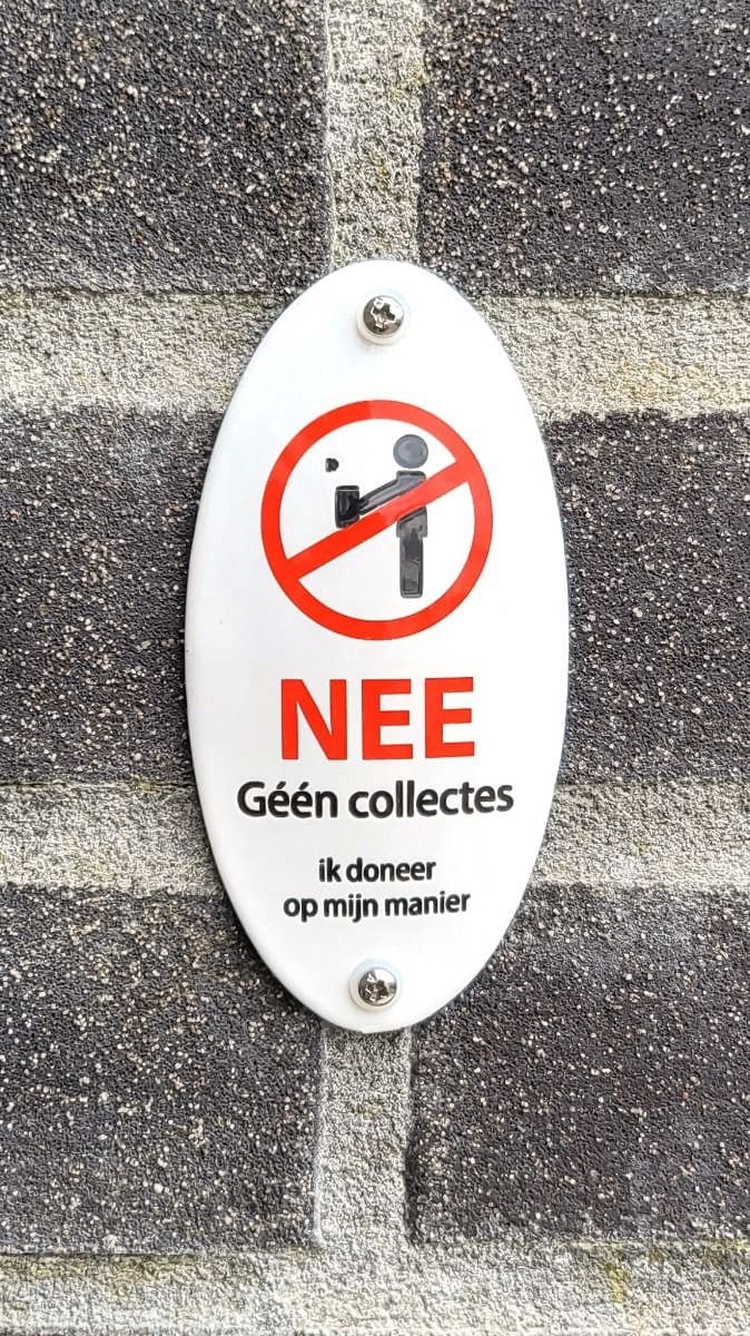 Geen collectes emaille bord - niet aanbellen - doneer op eigen manier