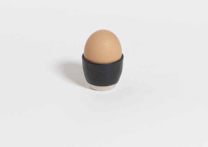 The Table | Atelier Eierdop - Set van 2 - Black Pepper - Zwart - Handgemaakte Eierdopjes 5x4 cm