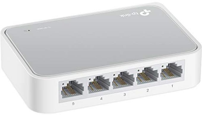 5-Poorts Ethernet Switch - Snelle Netwerkverbindingen zonder Ventilator (10/100 Mbit/s)