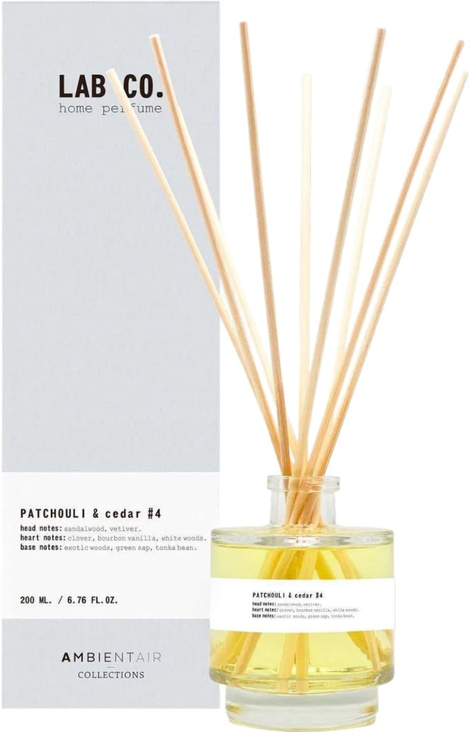 Lab Co. - Geurstokjes 'Patchouli & Cedar' (200ml)