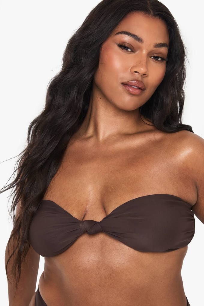 boohoo Dames Plus Swimwear Essentials Bandeau Bikini Top | Chocoladebruin | Maat: 46