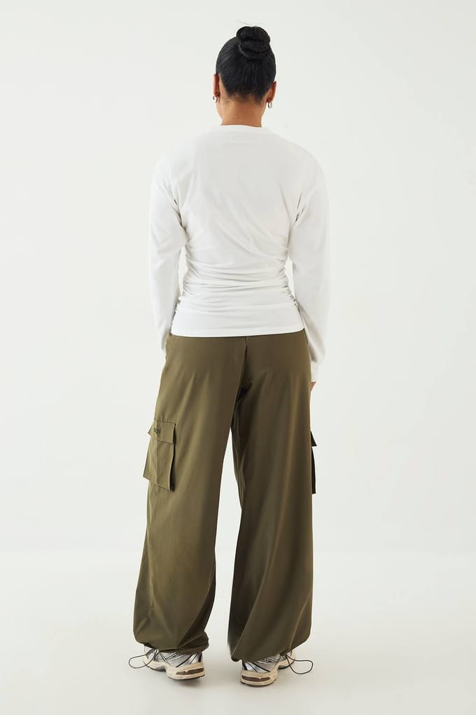 Dames Dsgn Studio Wijde Pijpen Cargo Broek | Kaki | Maat: Medium
