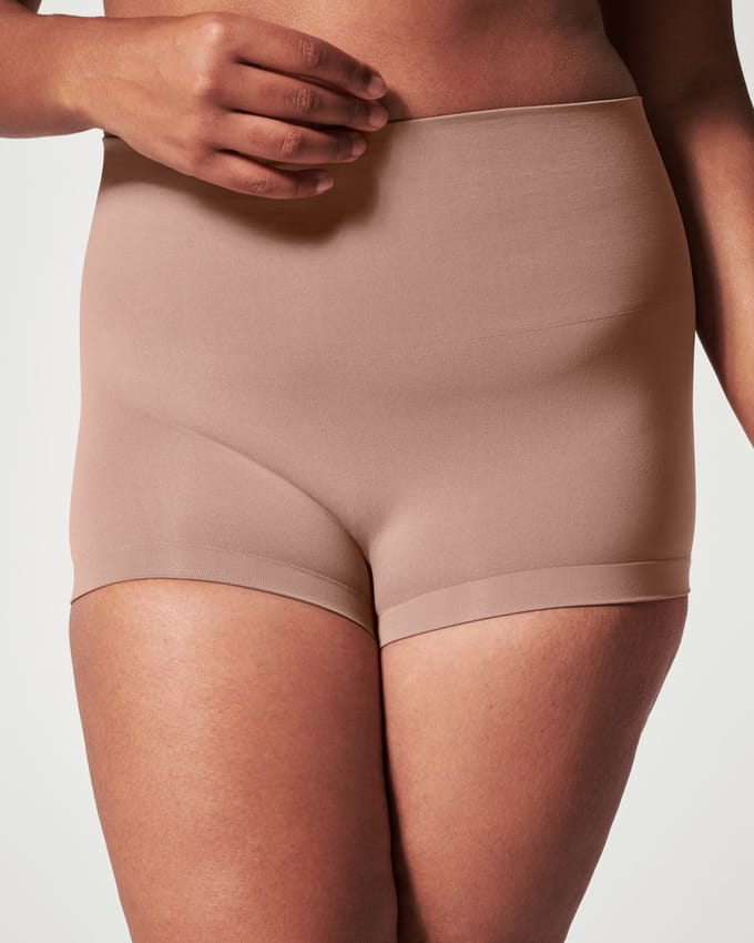SPANXshape™ ExtraOrdinary Boyshort - Kleur Dark Nude (Cafe au Lait) - Maat S