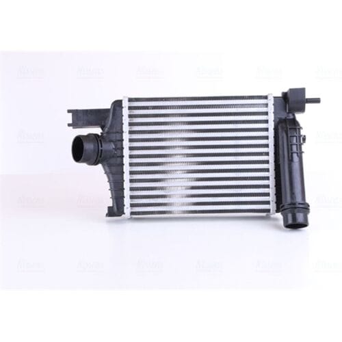 Intercooler NISSENS 96479