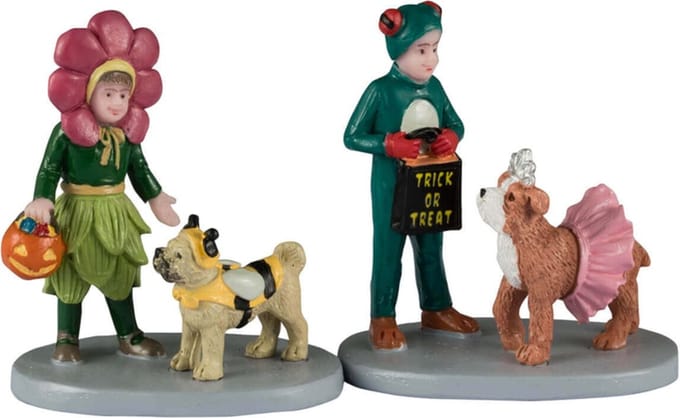 Spooky Town - Costumed Companions - Set van 2