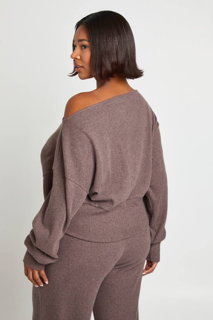boohoo Dames Plus slordige schouderloze top | Bruin | Maat: 46