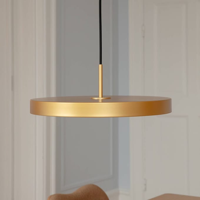 UMAGE LED hanglamp Asteria Medium, messingkleurig Ø 43 cm