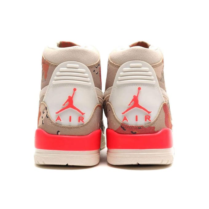 Baskets pour Homme Air Jordan Legacy 312 Desert Camo Marron Voile Desert-Camo-Infrarouge-23 AV3922-126 43 beige