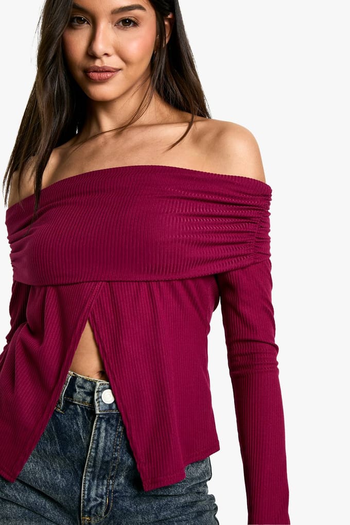 boohoo Dames Soft Rib Bardot Top Met Split Zoom | Bordeaux Rood | Maat: 38