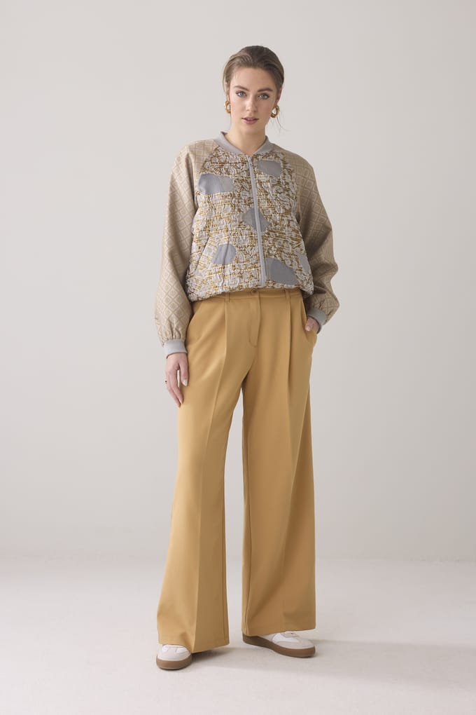 Summum Woman Trousers Uni Soft Camel Maat: 36 | Pantalons Outlet | Dames | Beige