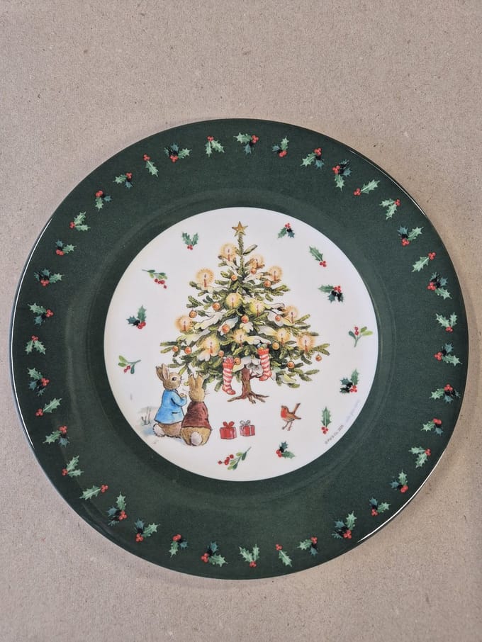 Peter Rabbit Kerst bordjes 4 ass